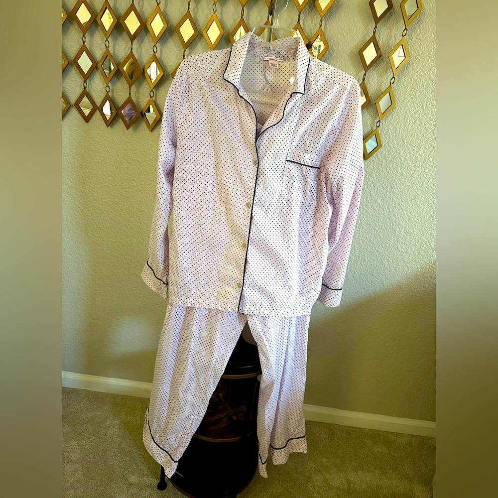 Lightweight Victoria’s Secret Pajamas.